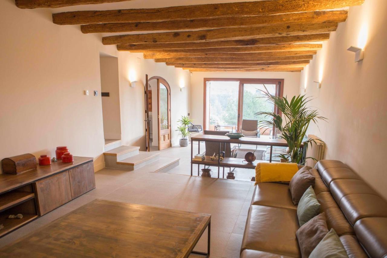 Casa Rural Masia Les Apieres El Pla de Manlleu Bagian luar foto