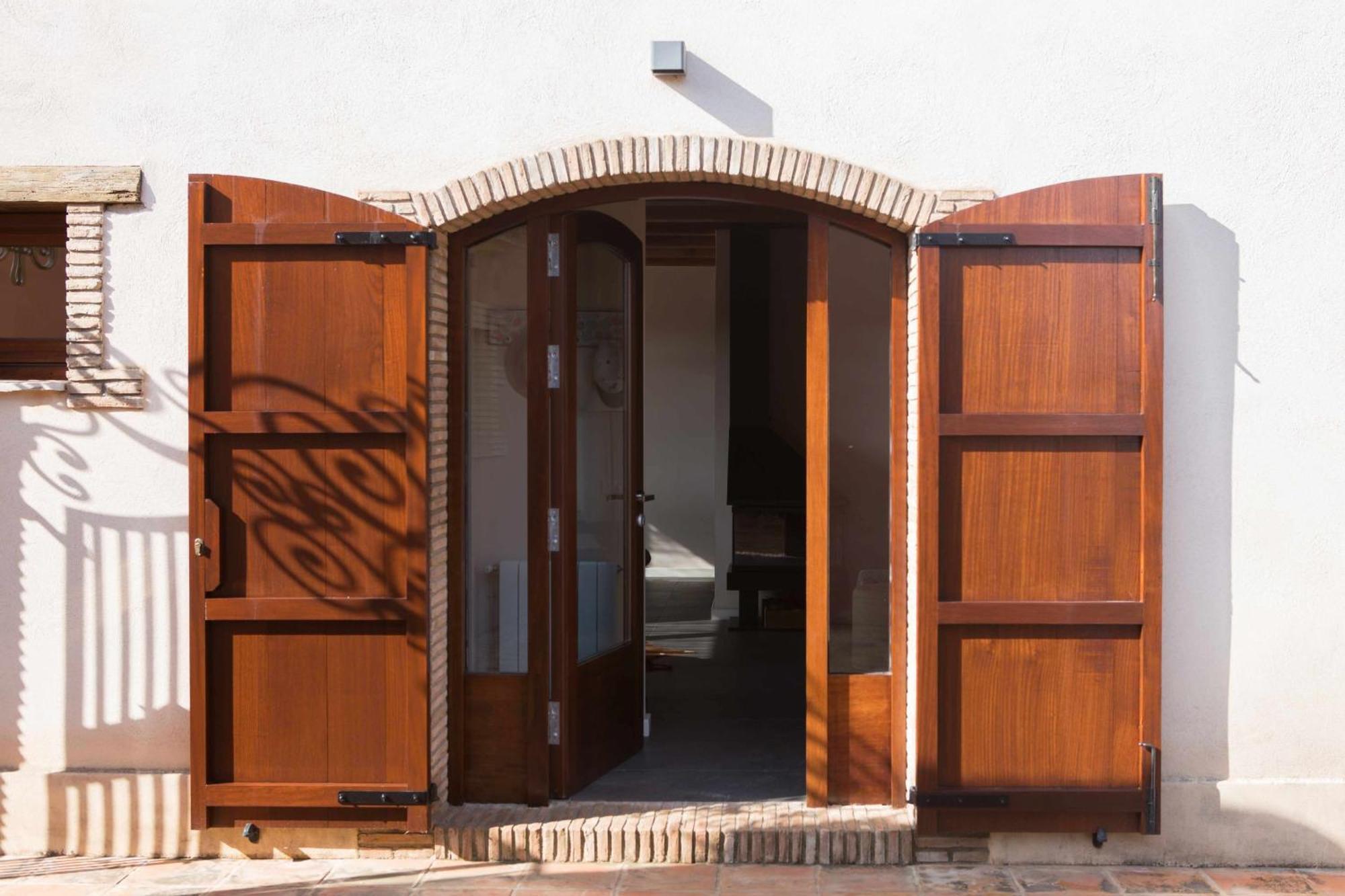 Casa Rural Masia Les Apieres El Pla de Manlleu Bagian luar foto
