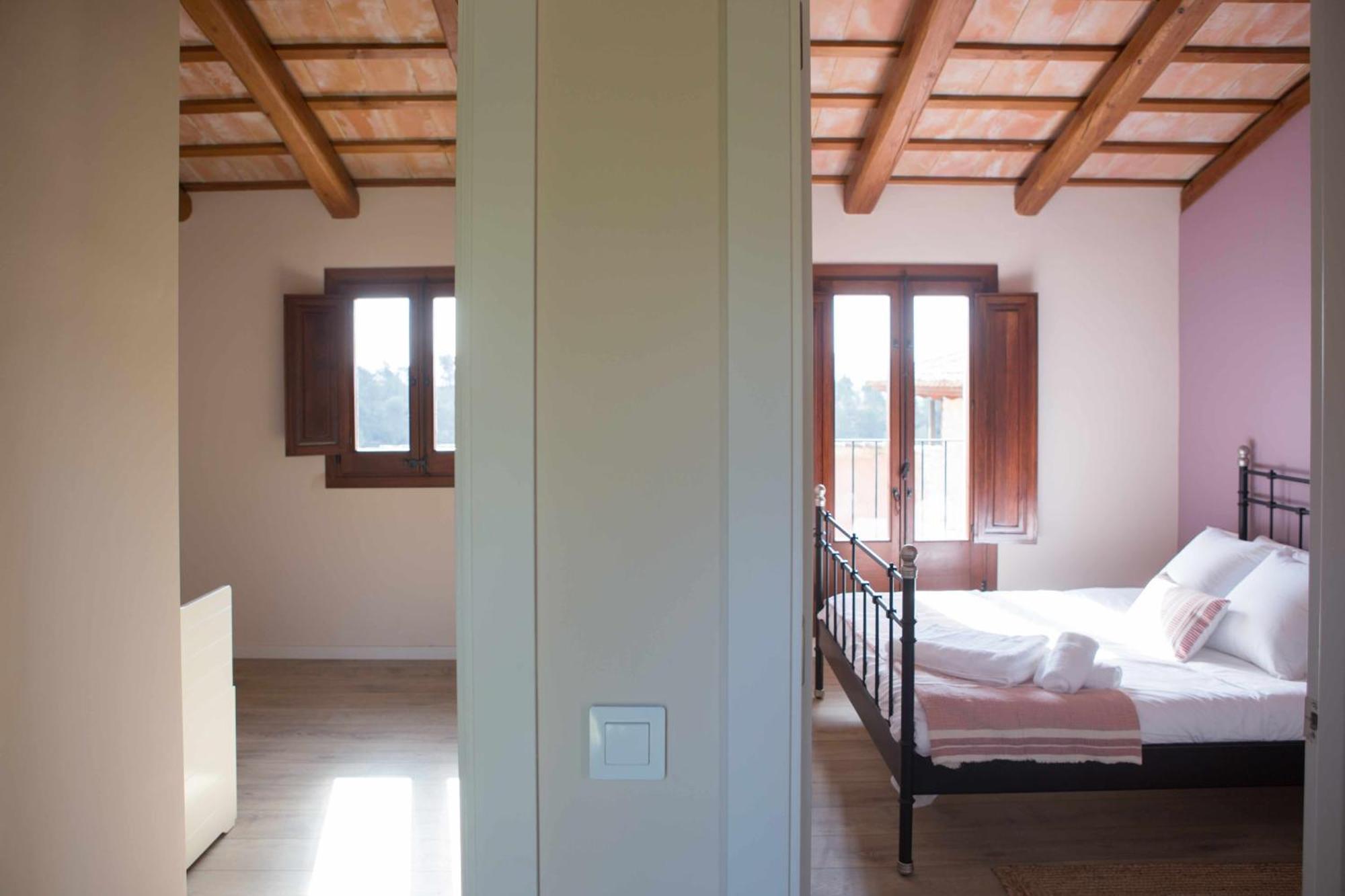 Casa Rural Masia Les Apieres El Pla de Manlleu Bagian luar foto
