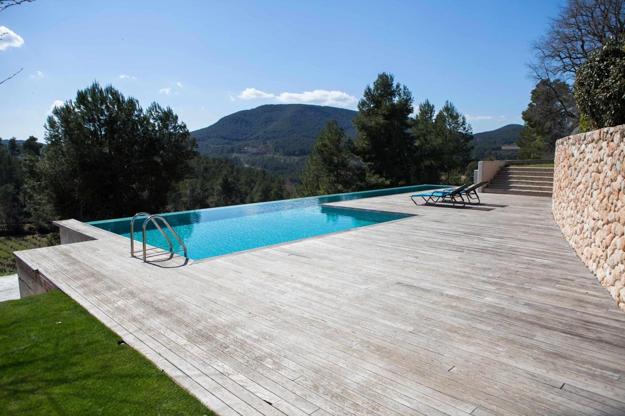 Casa Rural Masia Les Apieres El Pla de Manlleu Bagian luar foto