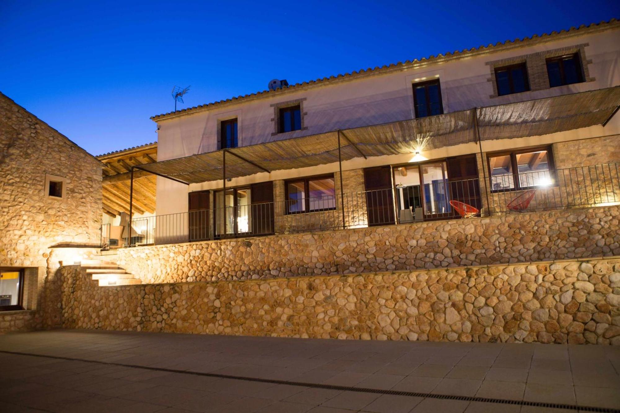 Casa Rural Masia Les Apieres El Pla de Manlleu Bagian luar foto