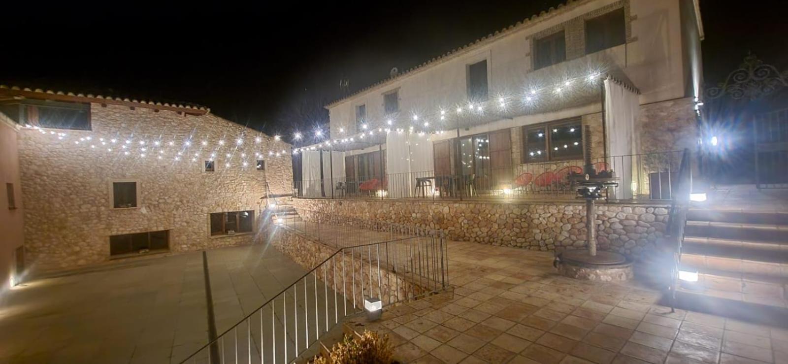 Casa Rural Masia Les Apieres El Pla de Manlleu Bagian luar foto